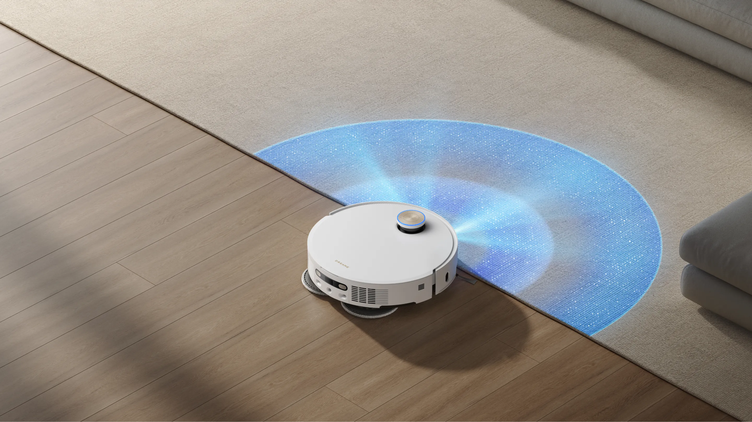 Robot aspirapolvere con rilevamento automatico dei tappeti e cambio modalità di pulizia
