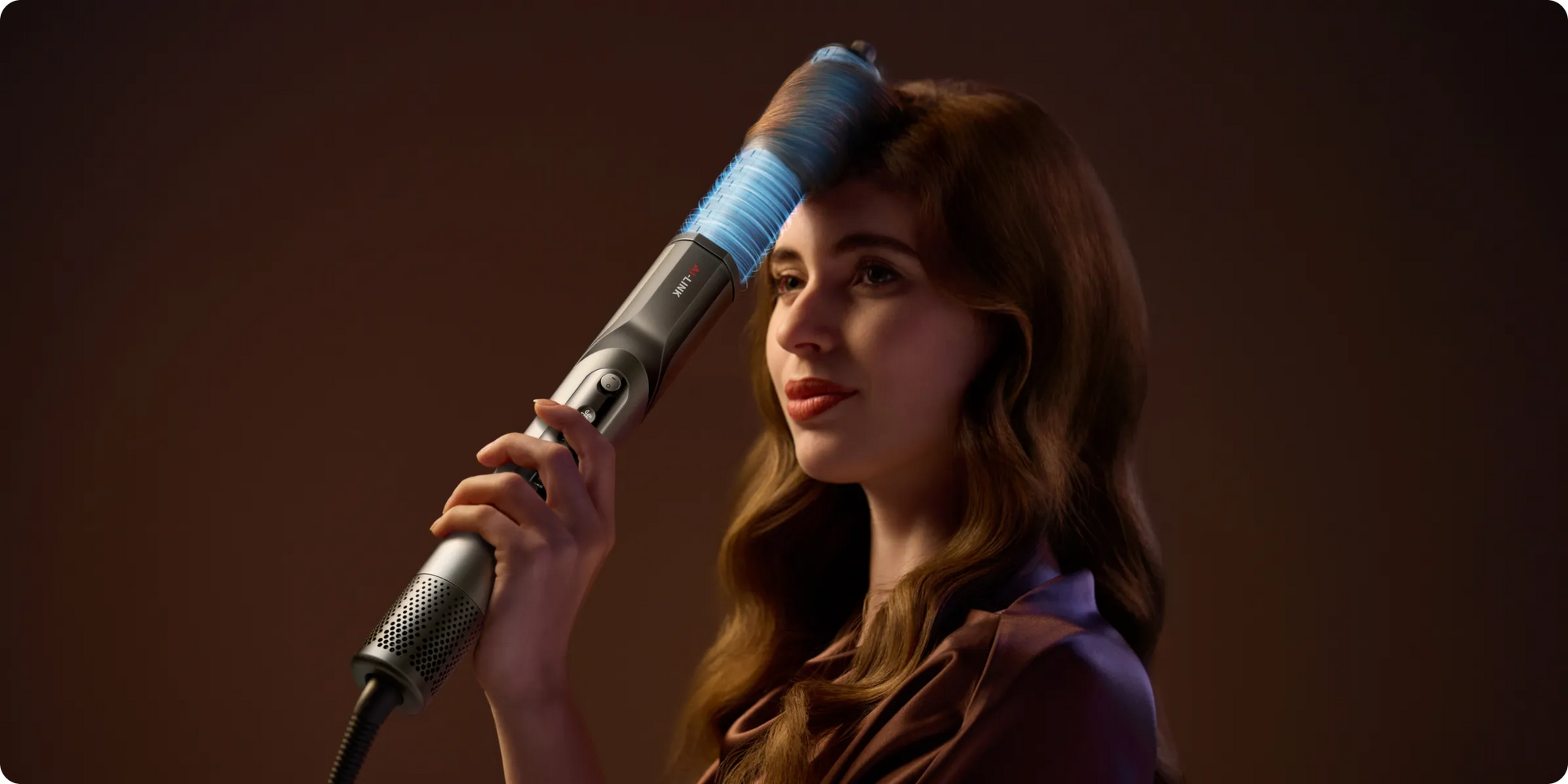 Asciugacapelli Dreame Dazzle crea ricci morbidi con controllo intelligente della temperatura.