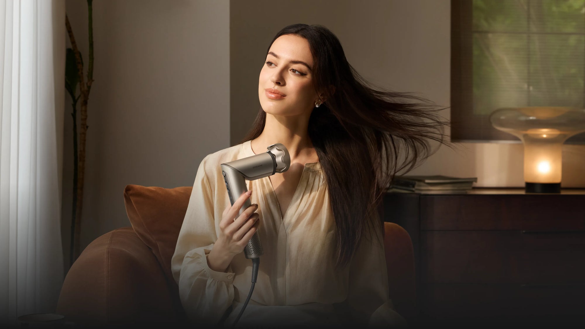 Asciugacapelli Dreame Dazzle con motore ad alta velocità per asciugatura rapida ed efficiente.
