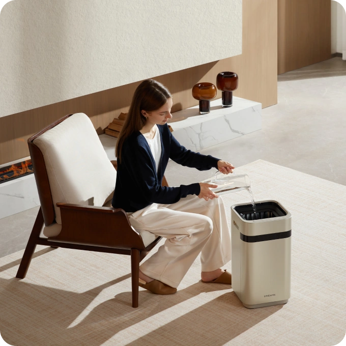 Metodo 1<span class="h40_c-small-hide">:</span> <span class="h40_c-mb-smaller">Aprire il coperchio e aggiungere acqua direttamente attraverso la bocchetta del serbatoio.</span>