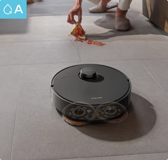 Soluzione detergente per pavimenti del robot aspirapolvere Dreame Matrix10 Pro Nero, rimuove lo sporco quotidiano senza residui.