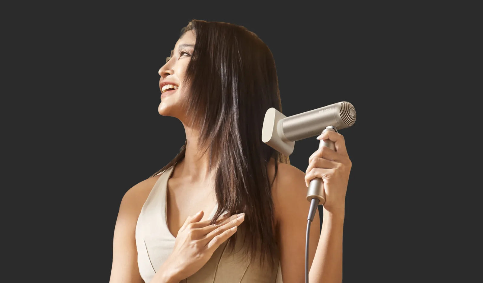 La bocchetta anti-crespo del Dreame Pocket Pro concentra il flusso d’aria per capelli lisci e lucenti