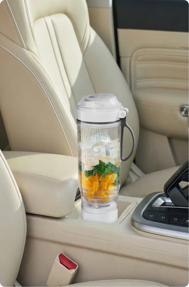 Dreame Portable Blender design senza fili nel portabicchieri di un auto ideale per pendolari e viaggi